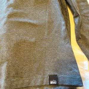 REI long underwear set for kids size xs 4/5